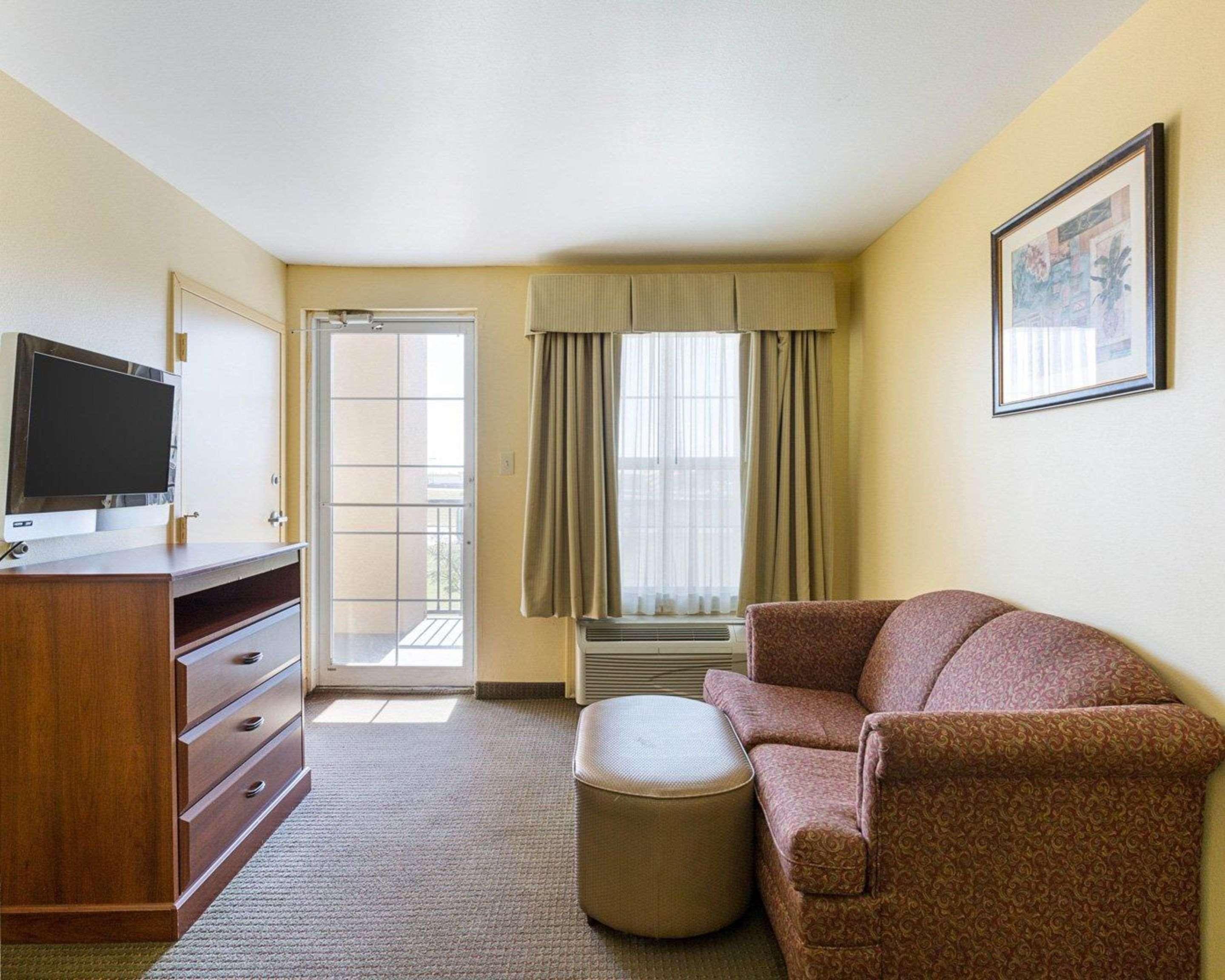 Mainstay - Beaumont South Hotel 3*