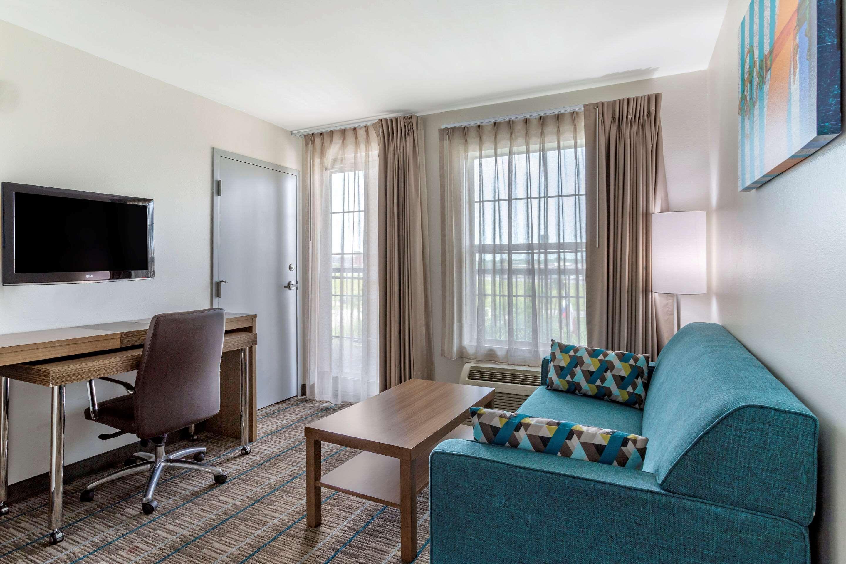 Mainstay - Beaumont South Hotel