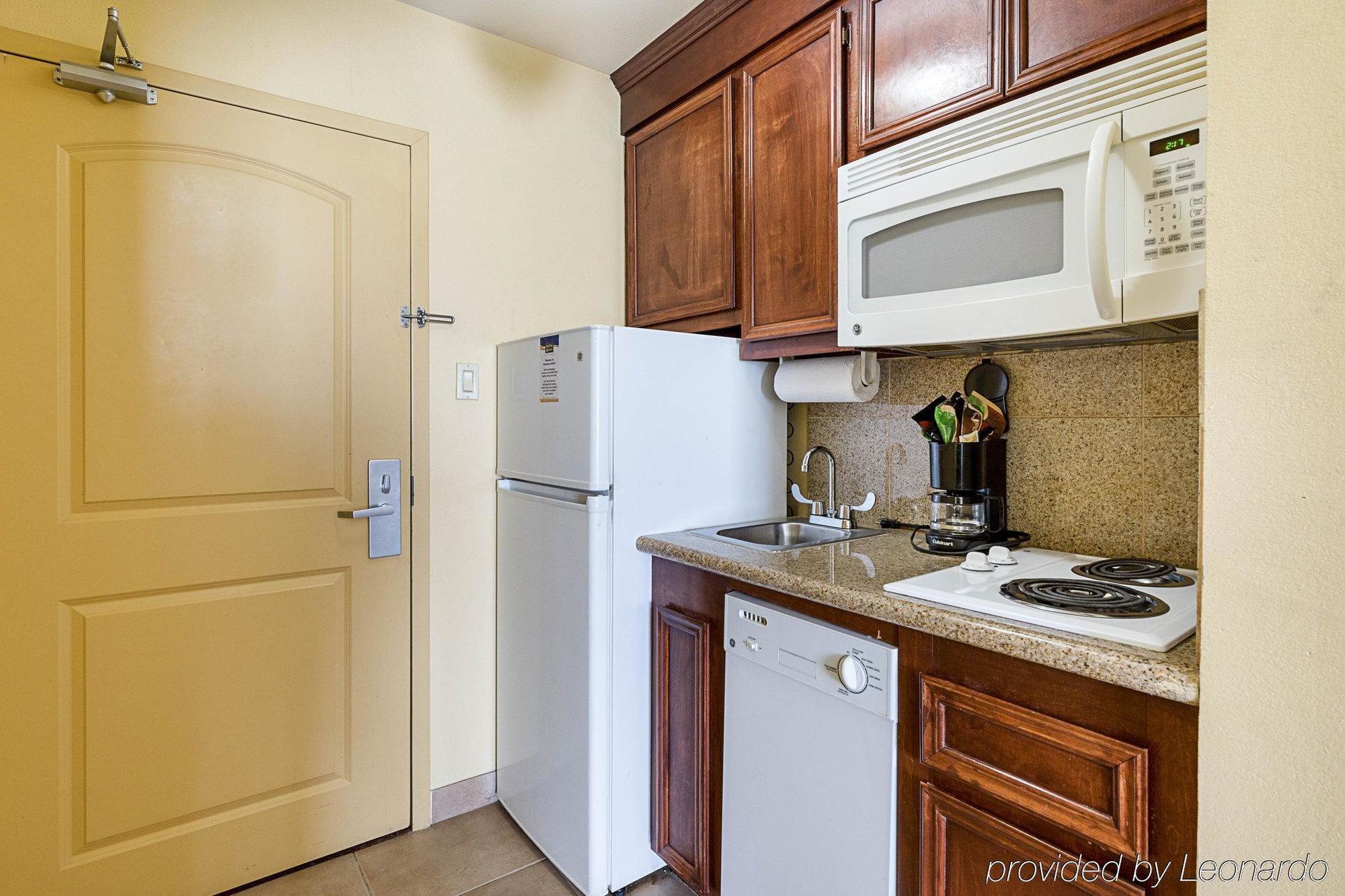 Mainstay - Beaumont South Hotel 3*